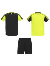 Kit de sport unisex composé de 2 t-shirts + 1 short JUVE