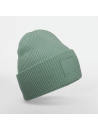 Bonnet à large revers avec patch ton sur ton